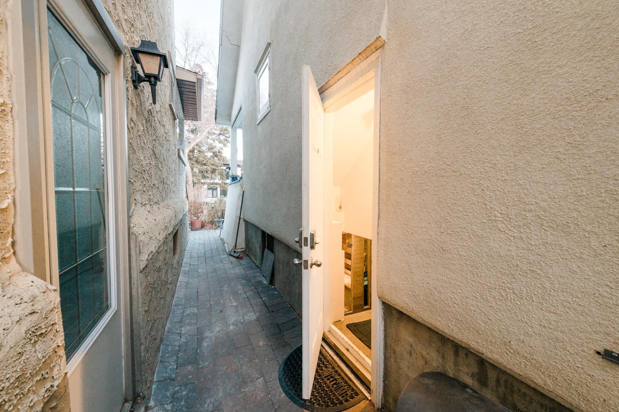 Quaint & Cozy Accommodation Edmonton Buitenkant foto